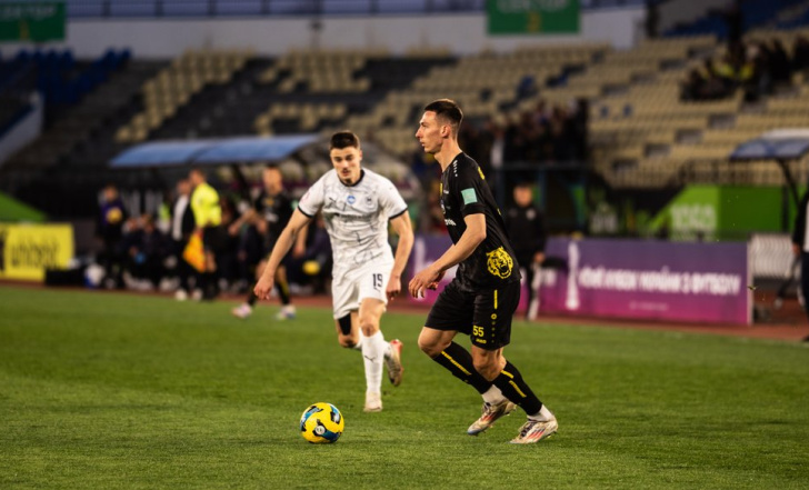 «ЧЕРНІГІВ» ВИЙШОВ У ФІНАЛ КУБКУ УКРАЇНИ З ФУТБОЛУ