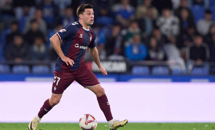 «КАРПАТИ» ПІДПИСАЛИ ВІНГЕРА З ЧЕМПІОНАТУ ІСПАНІЇ