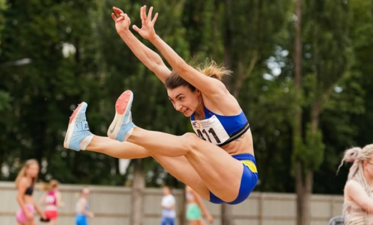 КОМПЛЕКТ НАГОРОД ІРИНИ БУДЗИНСЬКОЇ НА ЧЕЛЕНДЖЕРАХ В ІСПАНІЇ ТА ПОРТУГАЛІЇ