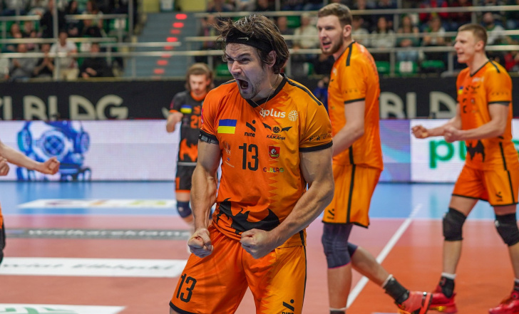 «БАРКОМ-КАЖАНИ» ЗДОБУЛИ ВОСЬМУ ПЕРЕМОГУ В ПЛЮС ЛІЗІ-2025/26