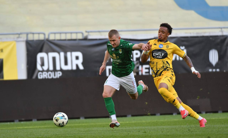 «КАРПАТИ» ВПЕВНЕНО ОБІГРАЛИ «РУХ» У 25-МУ ТУРІ ПРЕМ’ЄР-ЛІГИ