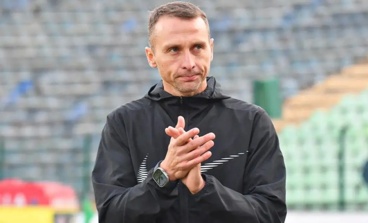 ВЛАДИСЛАВ ЛУПАШКО ЗАЛИШАЄ “КАРПАТИ”