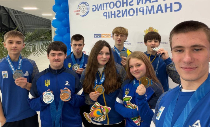 ЮНІ УКРАЇНСЬКІ СТРІЛЬЦІ - НА ПОДІУМІ ЄВРО