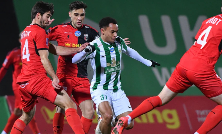 "ВЕРЕС" ТА "КАРПАТИ" ВОРОТА НЕ ВРАЖАЛИ