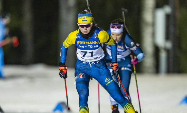 ДАРИНА ЧАЛИК ПЕРШОЮ СЕРЕД УКРАЇНСЬКИХ БІАТЛОНІСТОК ФІНІШУЄ У СПРИНТІ НА КУБКУ СВІТУ